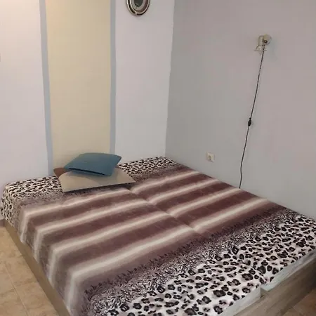 Petr Beron Apartment Varna